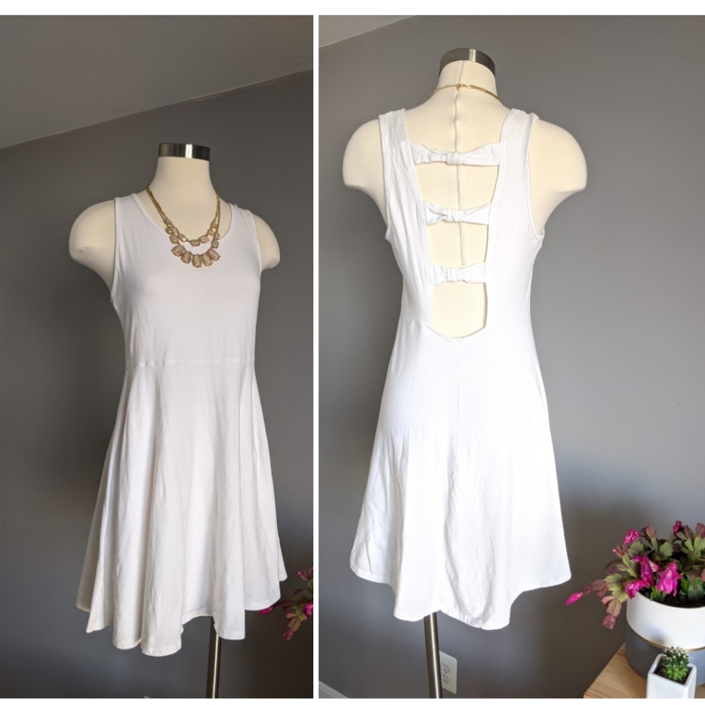White Dress w Open Back Ties Fit & Flare